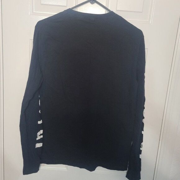 Parks And Recreation Mouse Rat Long Sleeve T-Shirt - Size Medium - Picture 3 of 3